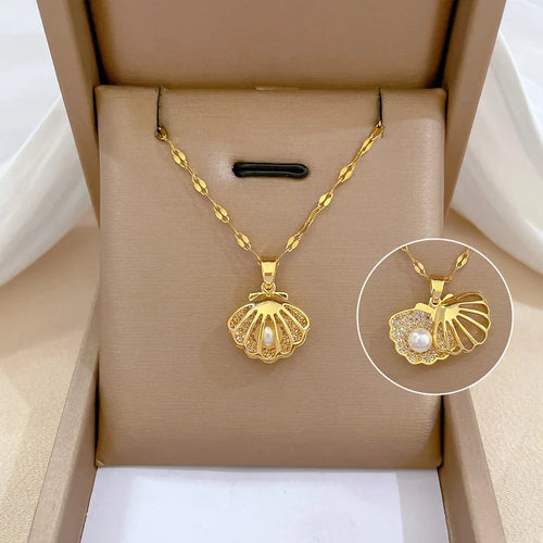 Elegant French Hollow Shell Pearl Necklace - High-End Retro Luxury