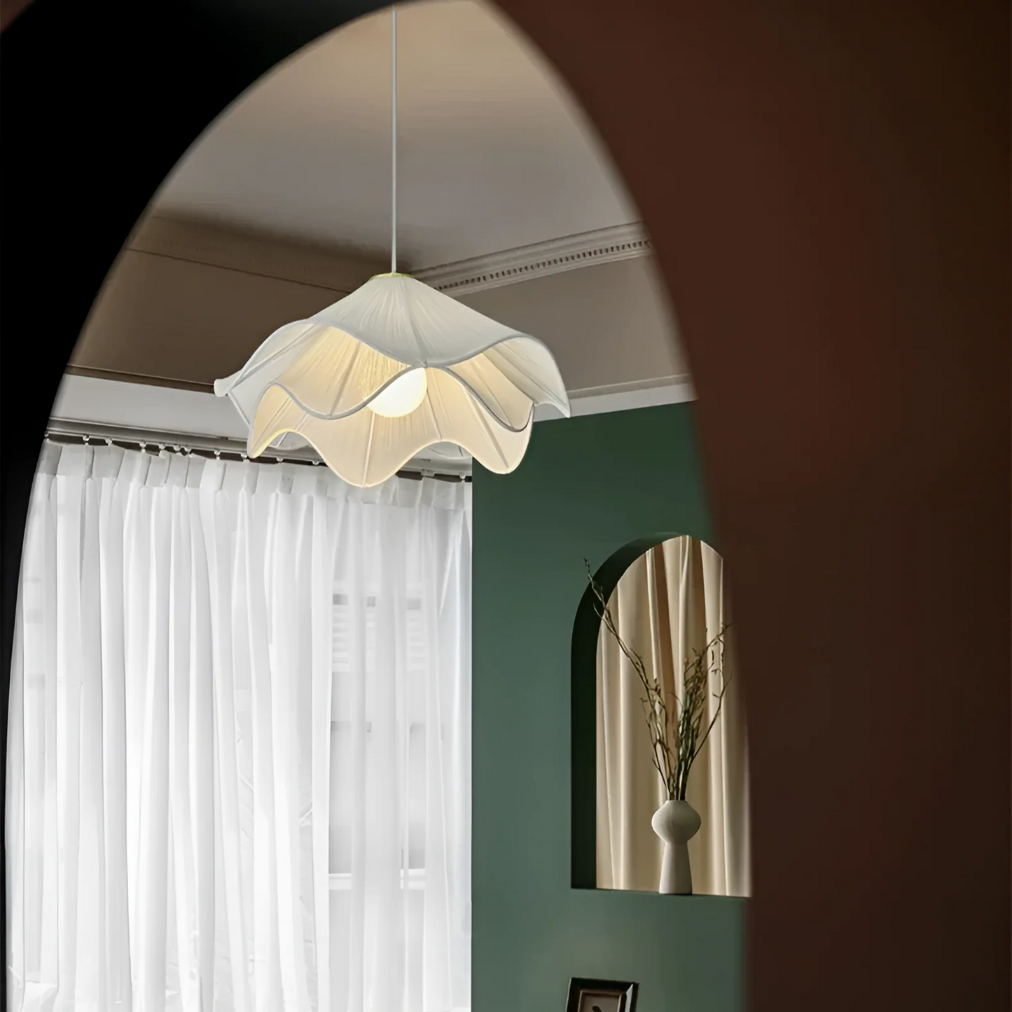 Retro Crème Kroonluchter van Stof met Bloemblad Elegant Landelijk Hanglamp voor Warme en Romantische Sfeer in Huis